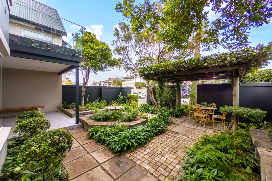 4 Bedroom Property for Sale in Greenways Golf Estate Western Cape